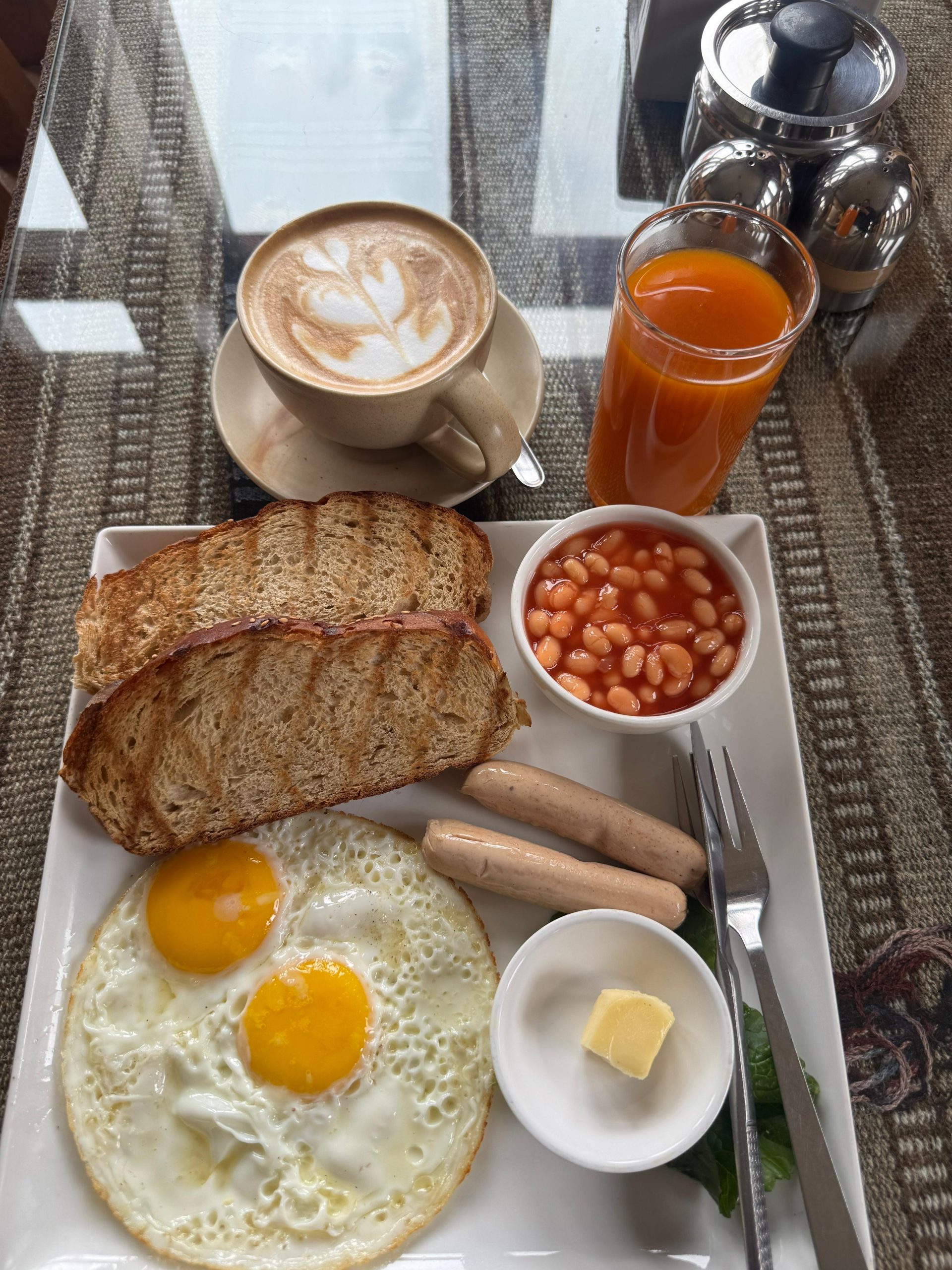 Breakfast at Tilicho